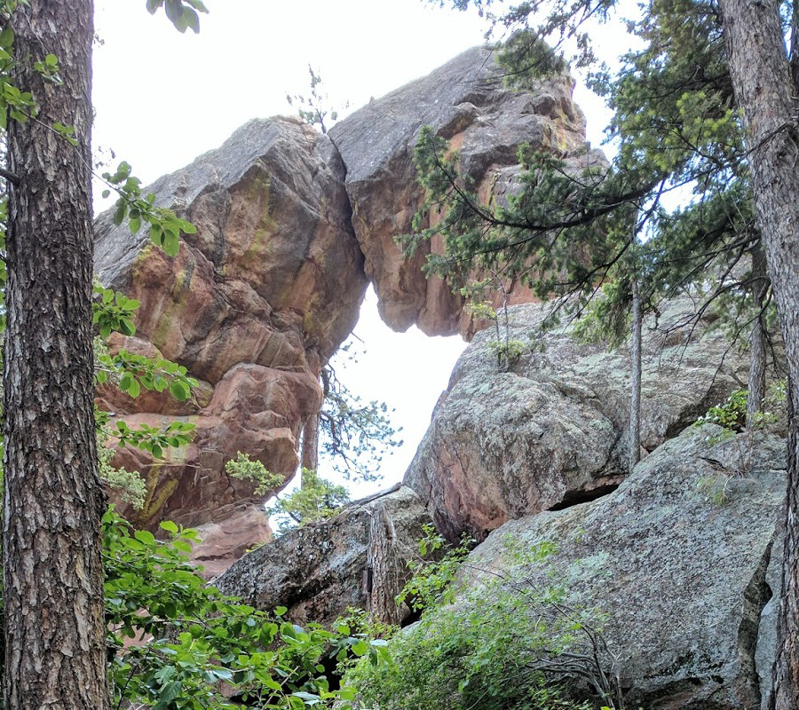 Royal Arch and the top of the trail.